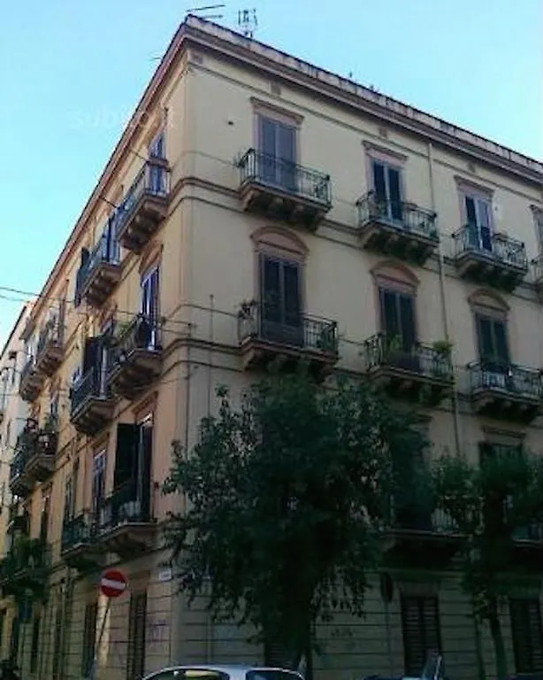 Oda ve Kahvaltı B&B Al Centro Di Palermo